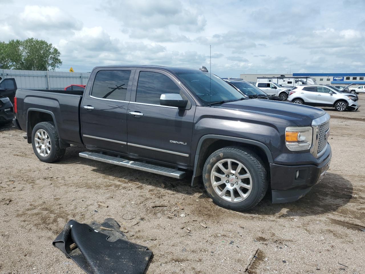 2015 GMC Sierra K1500 Denali - Image 4