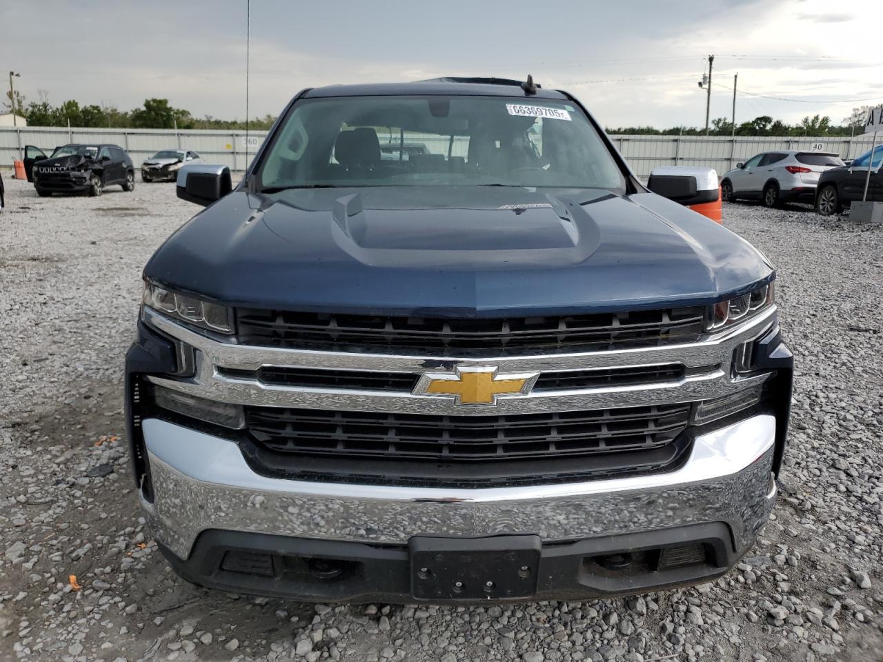 2019 Chevrolet Silverado K1500 Lt - Image 5