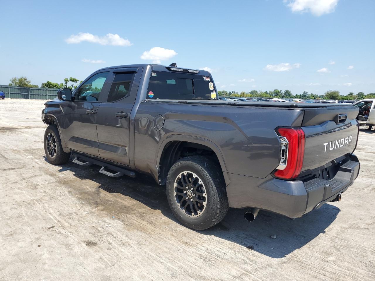 2022 Toyota Tundra Double Cab Sr - Фото 2