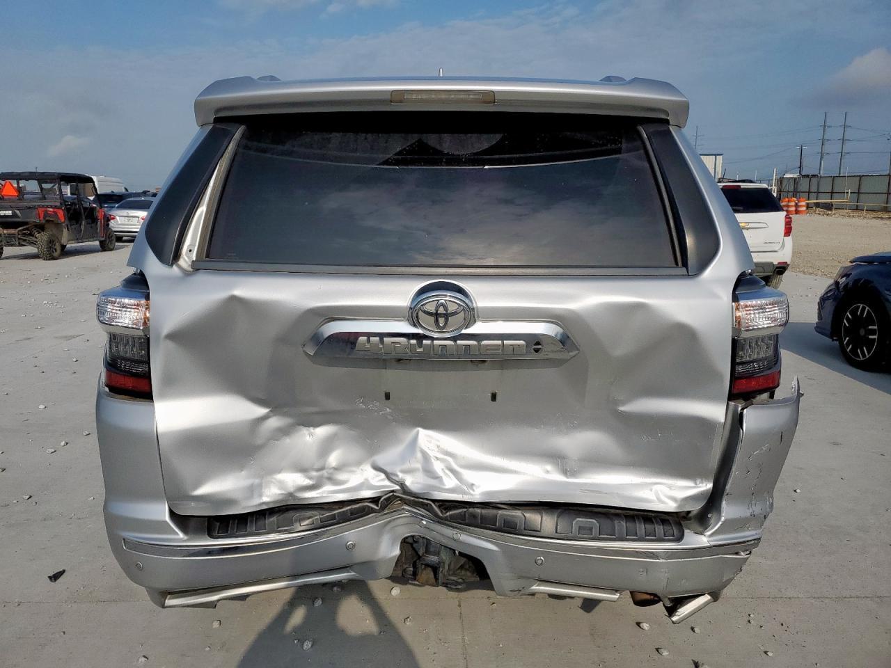 2017 Toyota 4Runner Sr5/Sr5 Premium - Фото 6