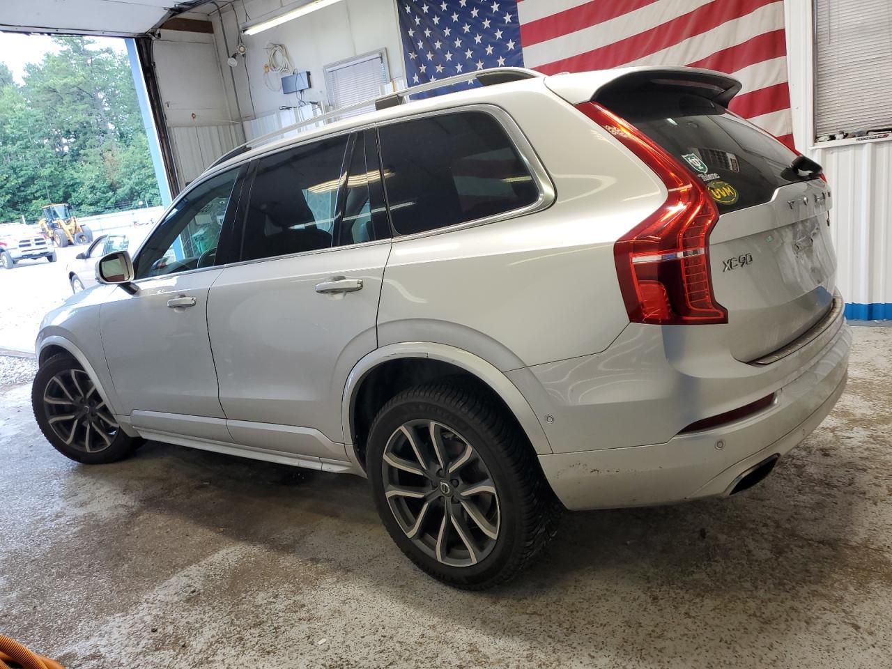 2017 Volvo Xc90 T6 - Фото 2