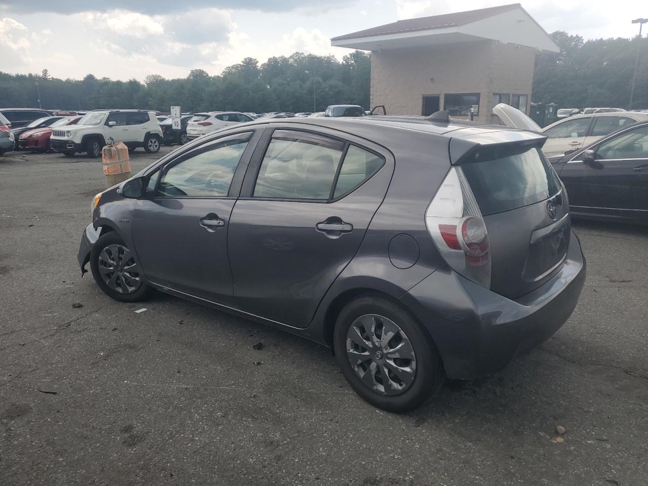 2014 Toyota Prius C - Фото 2
