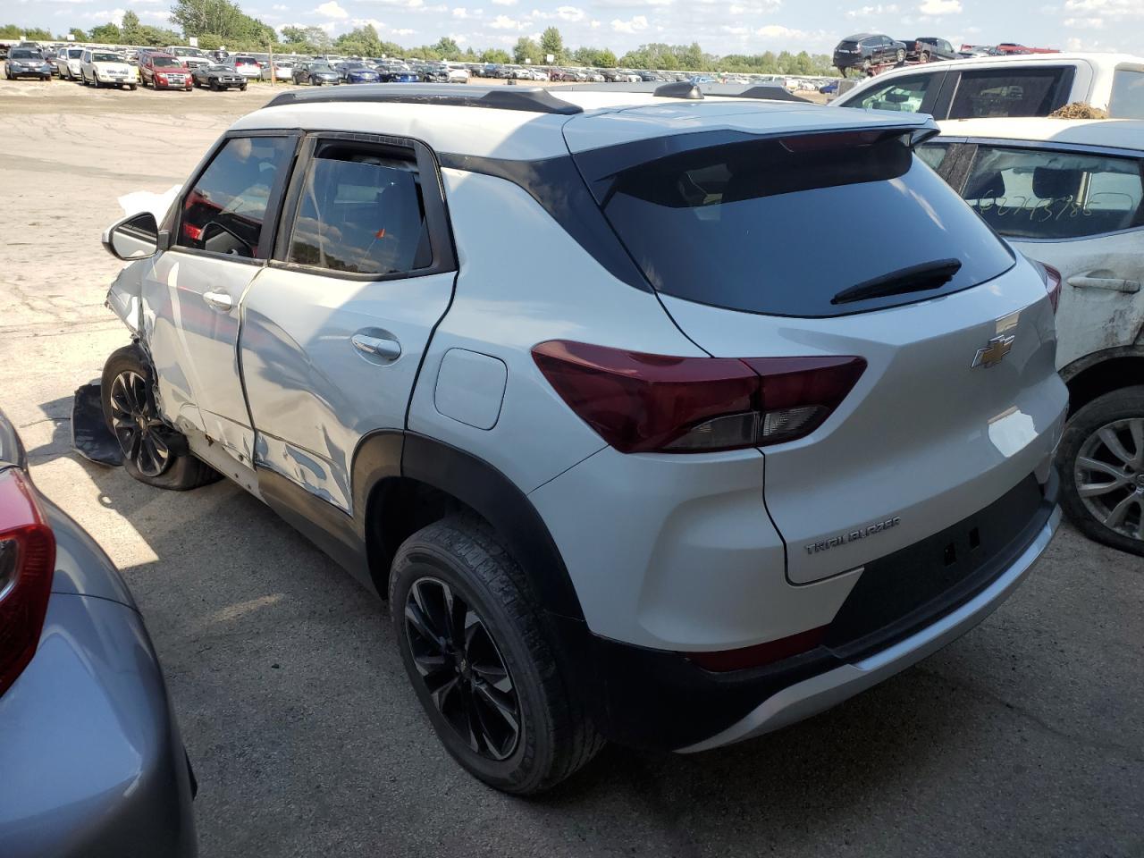 2022 Chevrolet Trailblazer Lt - Image 2