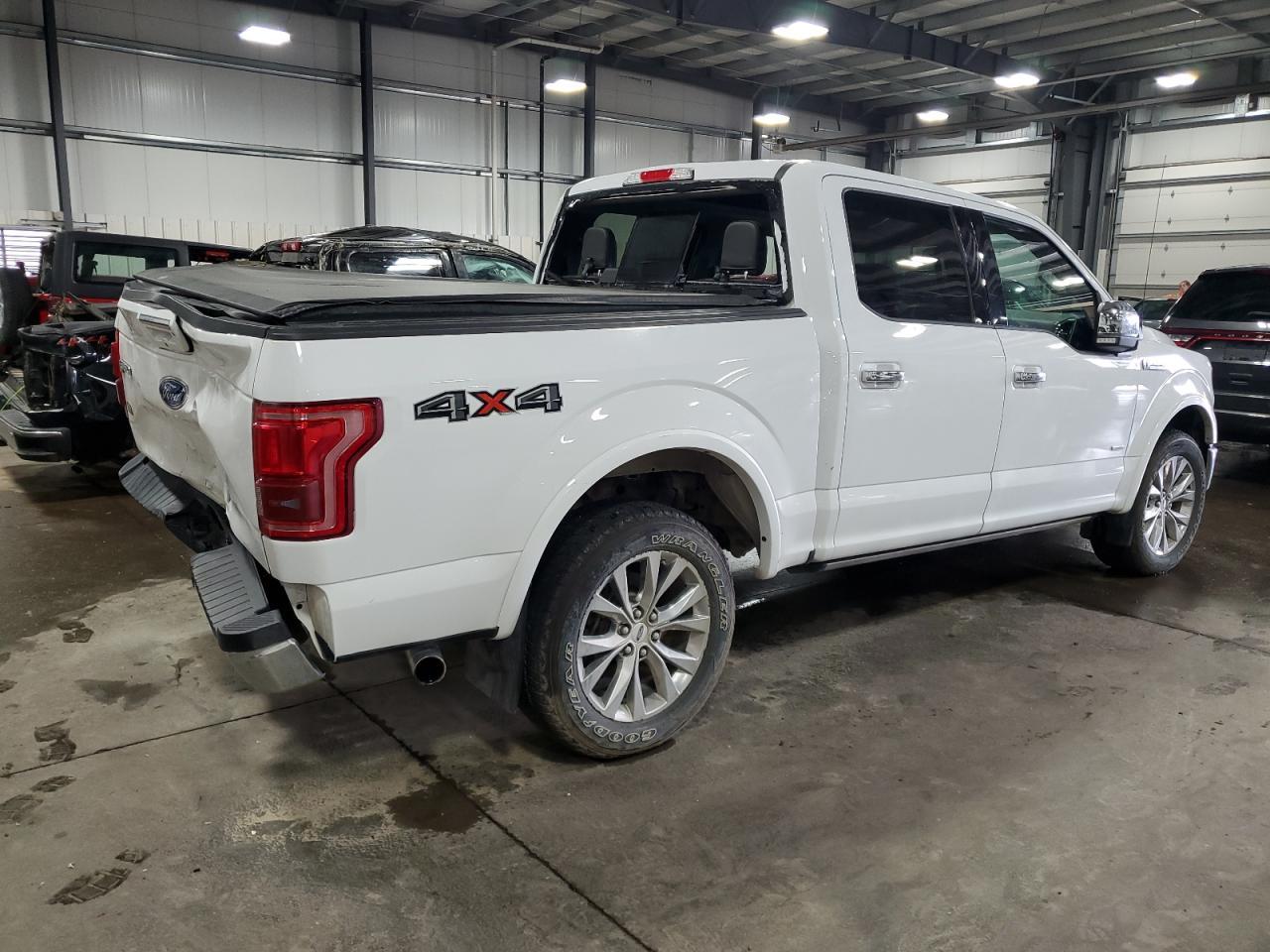 2017 Ford F150 Supercrew - Фото 3