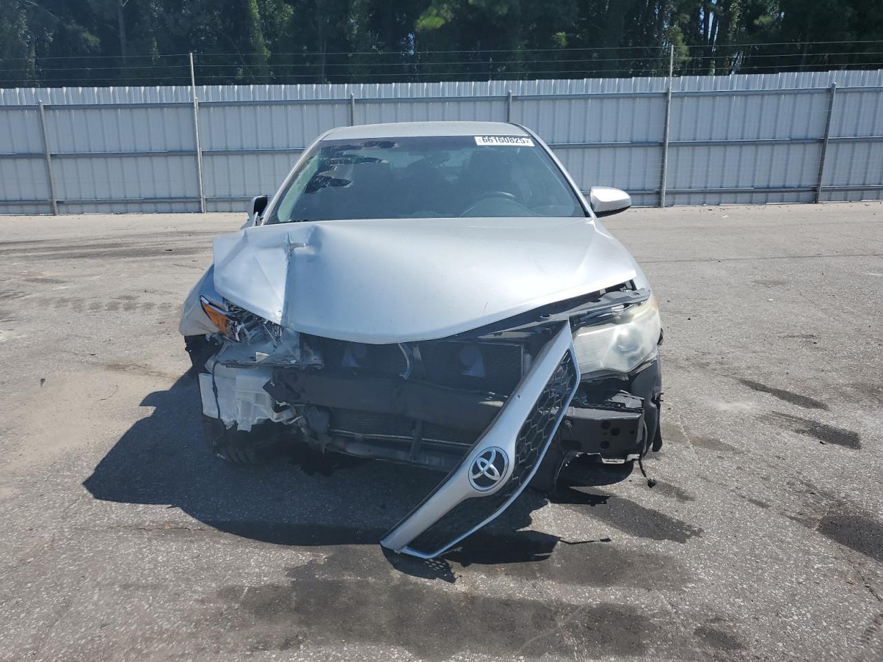 2014 Toyota Camry L - Фото 5