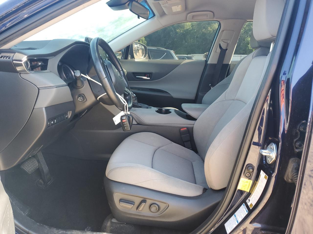2021 Toyota Venza Le - Фото 7