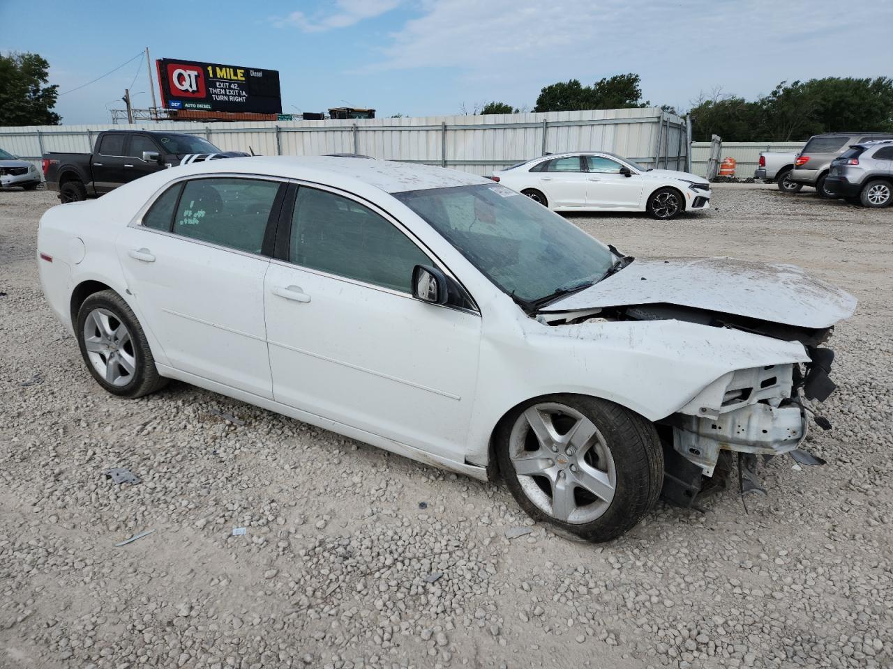 2011 Chevrolet Malibu Ls - Image 4