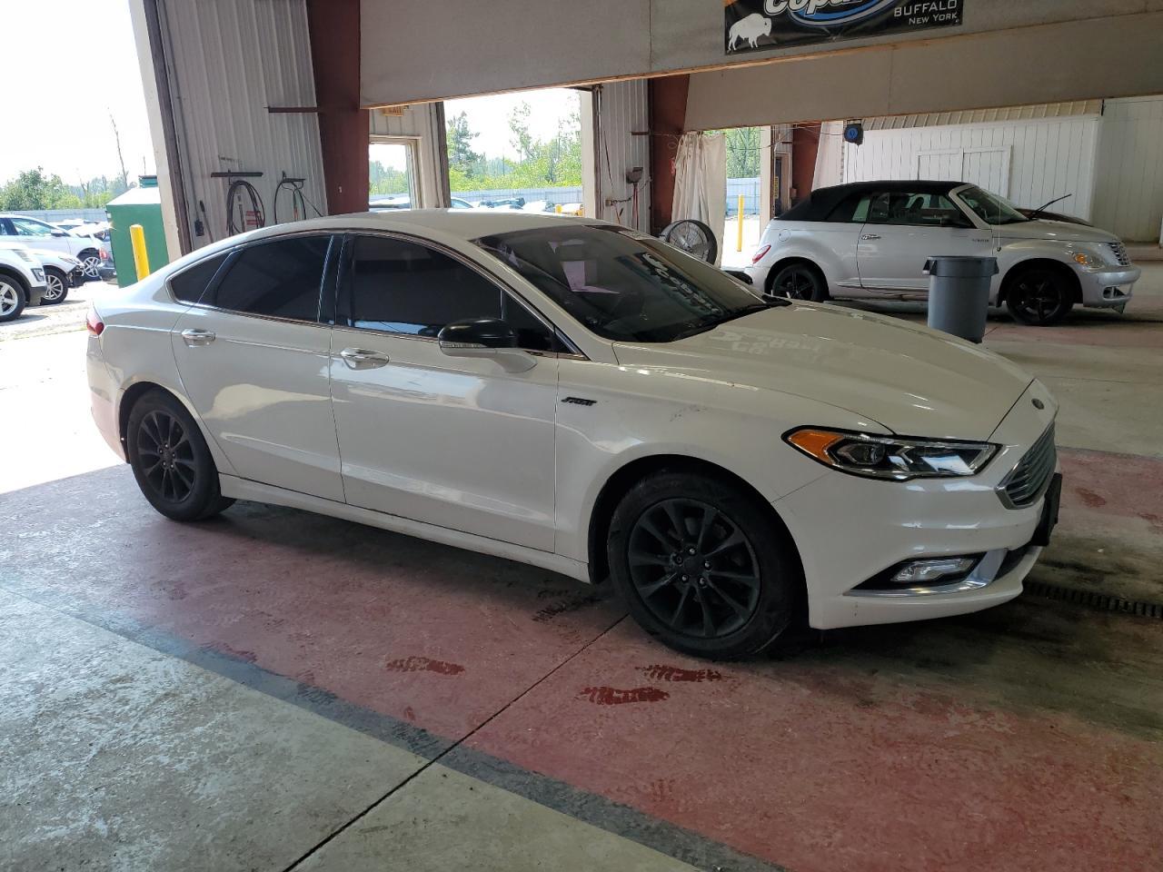 2017 Ford Fusion Se - Фото 4