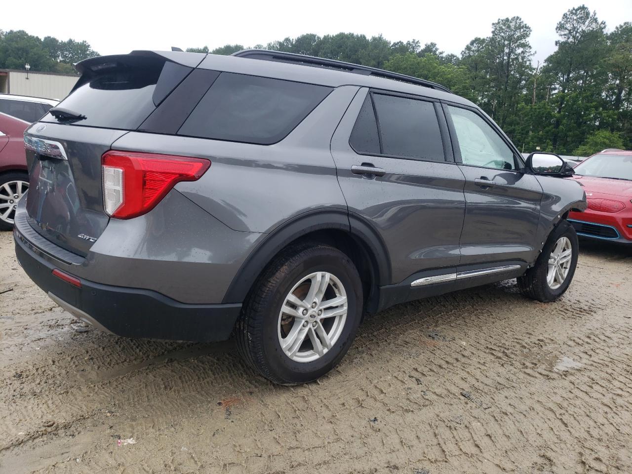 2021 Ford Explorer Xlt - Image 3