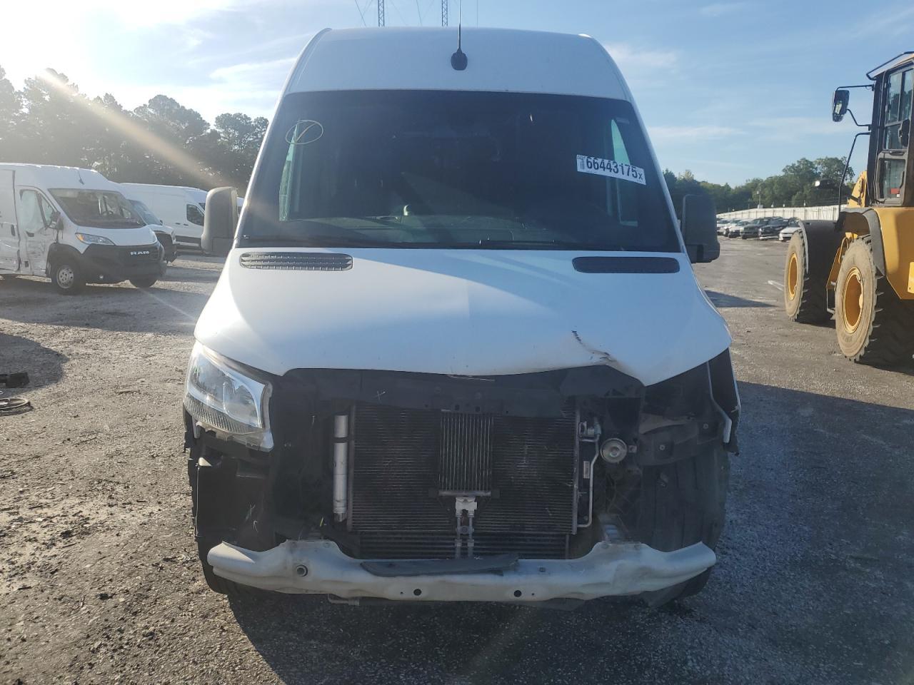 2021 Mercedes-Benz Sprinter 2500 - Image 5