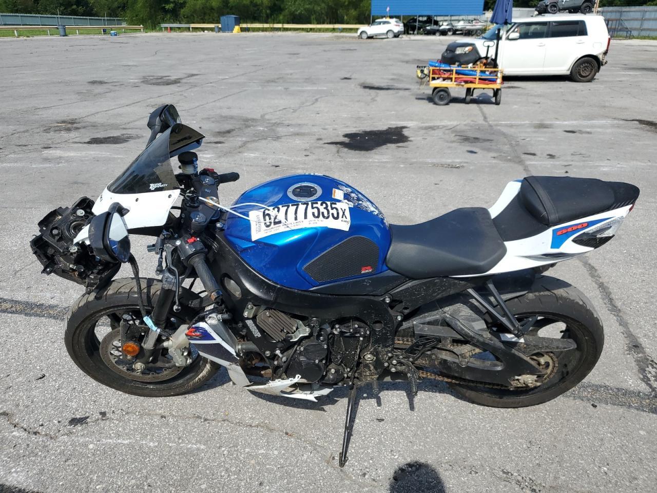 2025 Suzuki Gsx-R600 - Фото 3