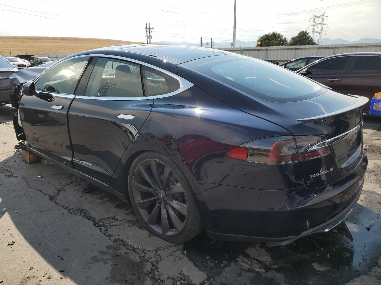2013 Tesla Model S - Фото 2