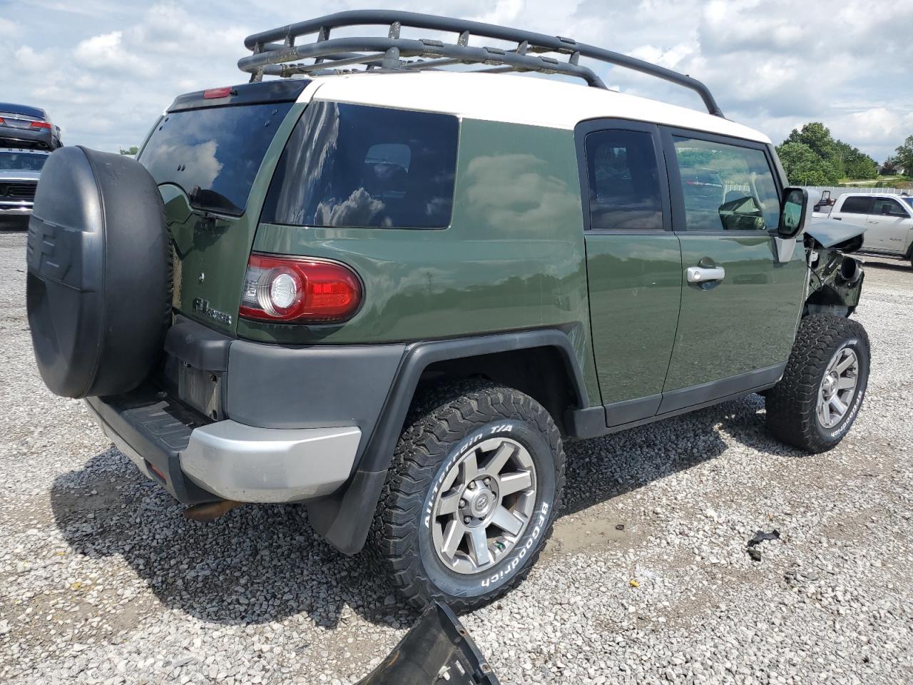 2014 Toyota Fj Cruiser - Фото 3