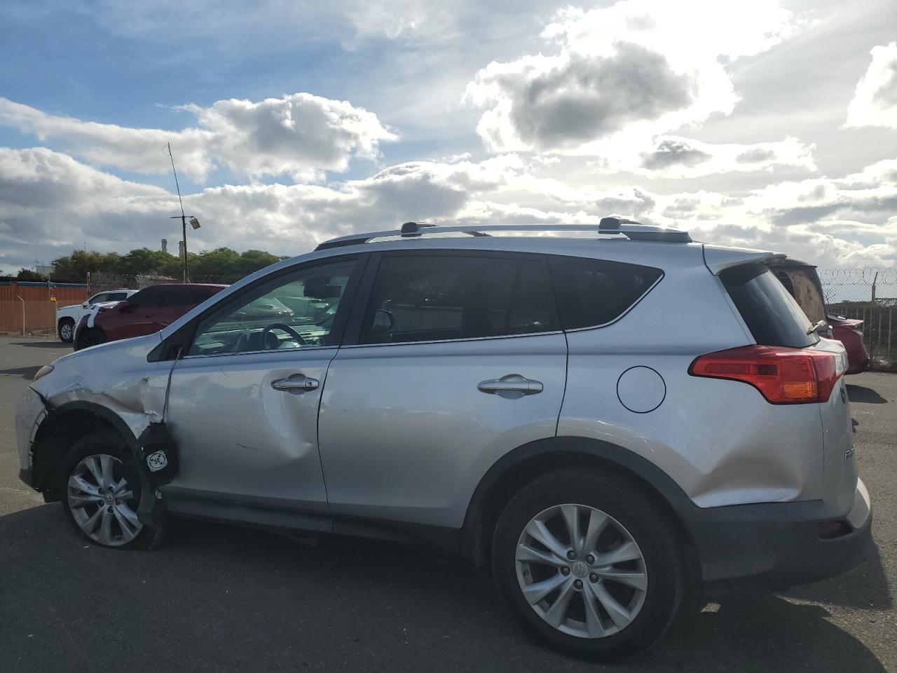 2015 Toyota Rav4 Limited - Фото 2