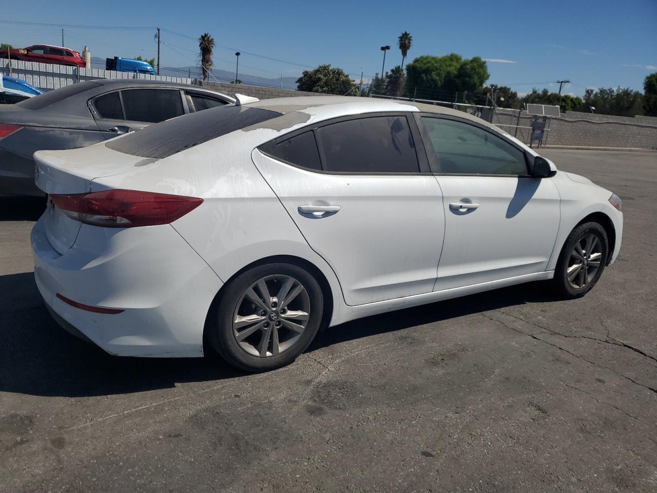 2017 Hyundai Elantra Se - Image 3