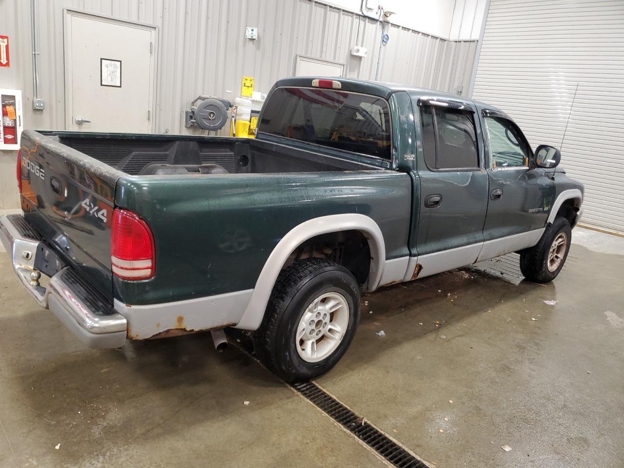 2000 Dodge Dakota Quad - Image 3