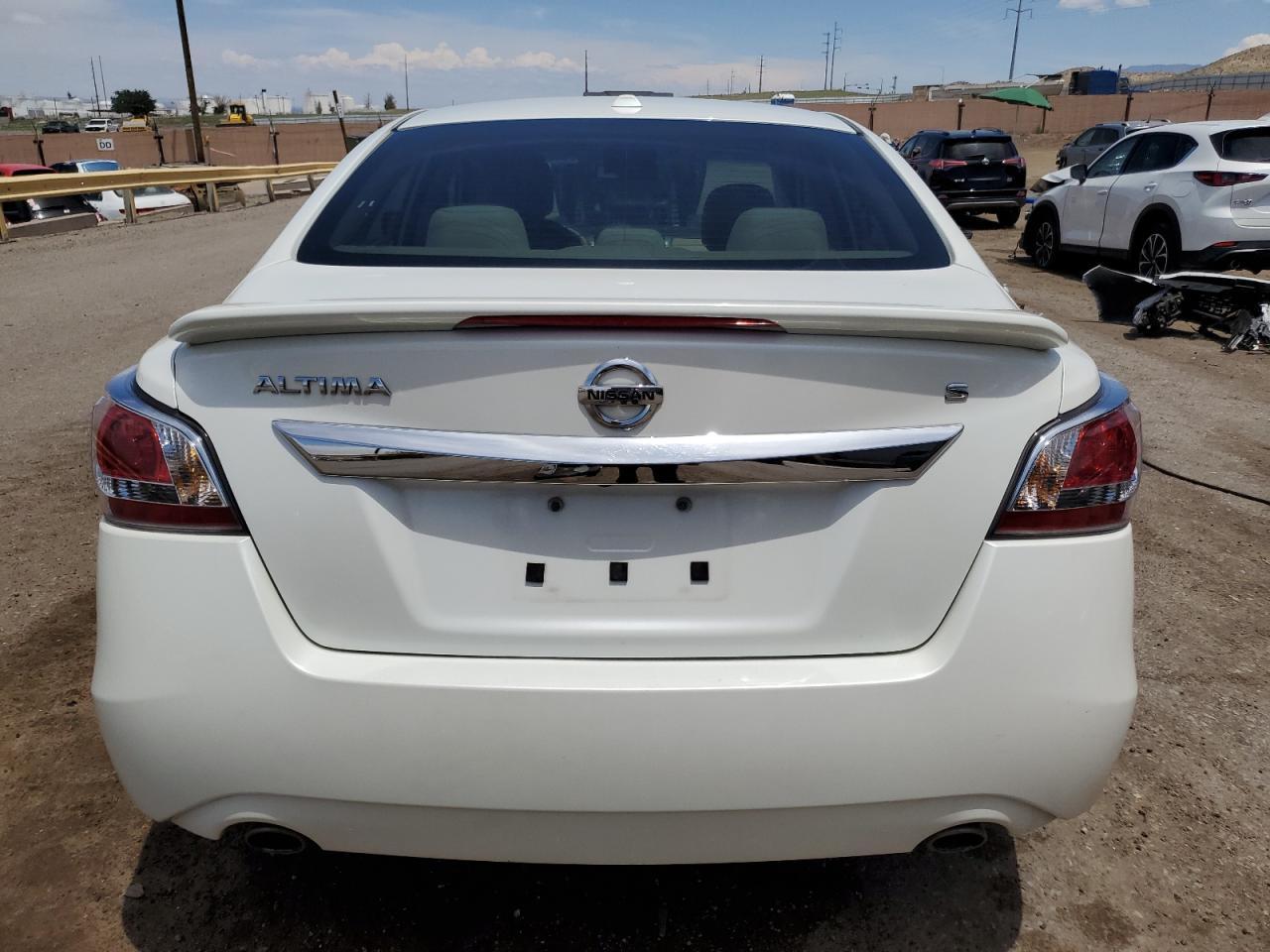 2015 Nissan Altima 2.5 - Image 6