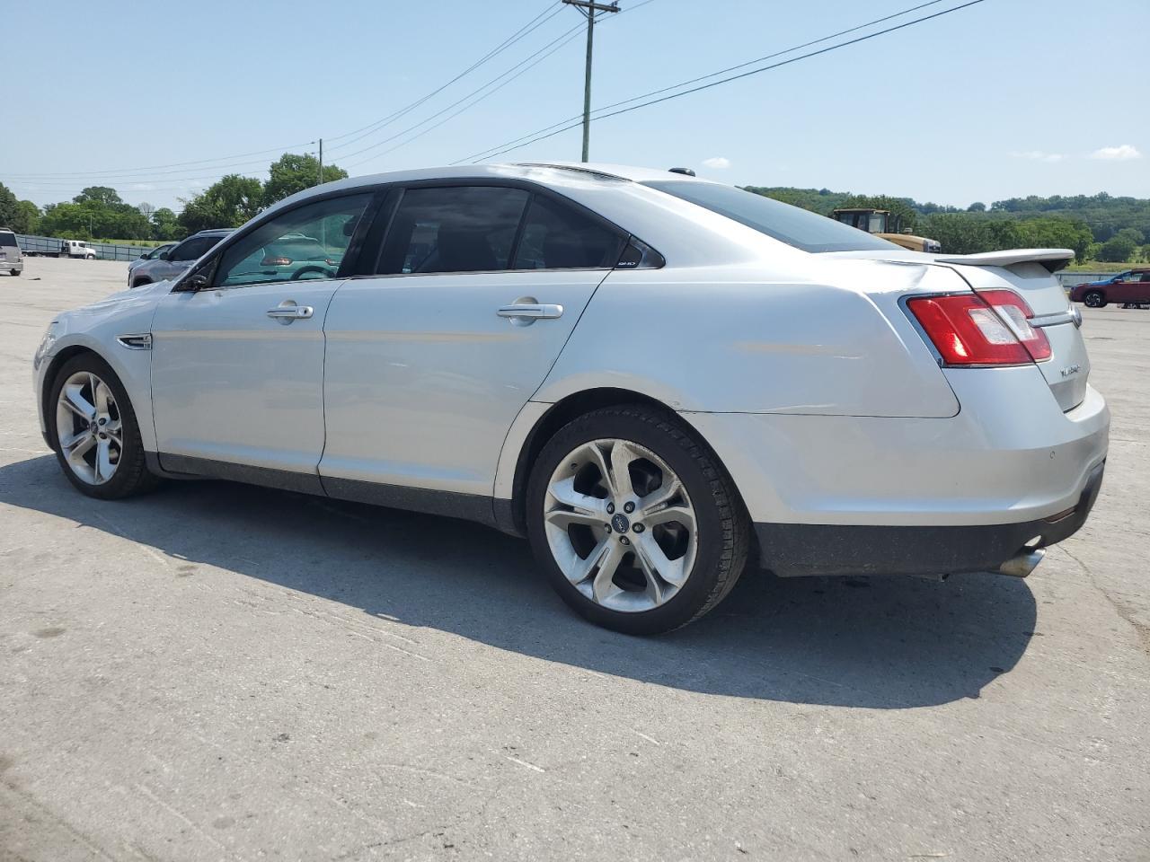 2010 Ford Taurus Sho - Фото 2