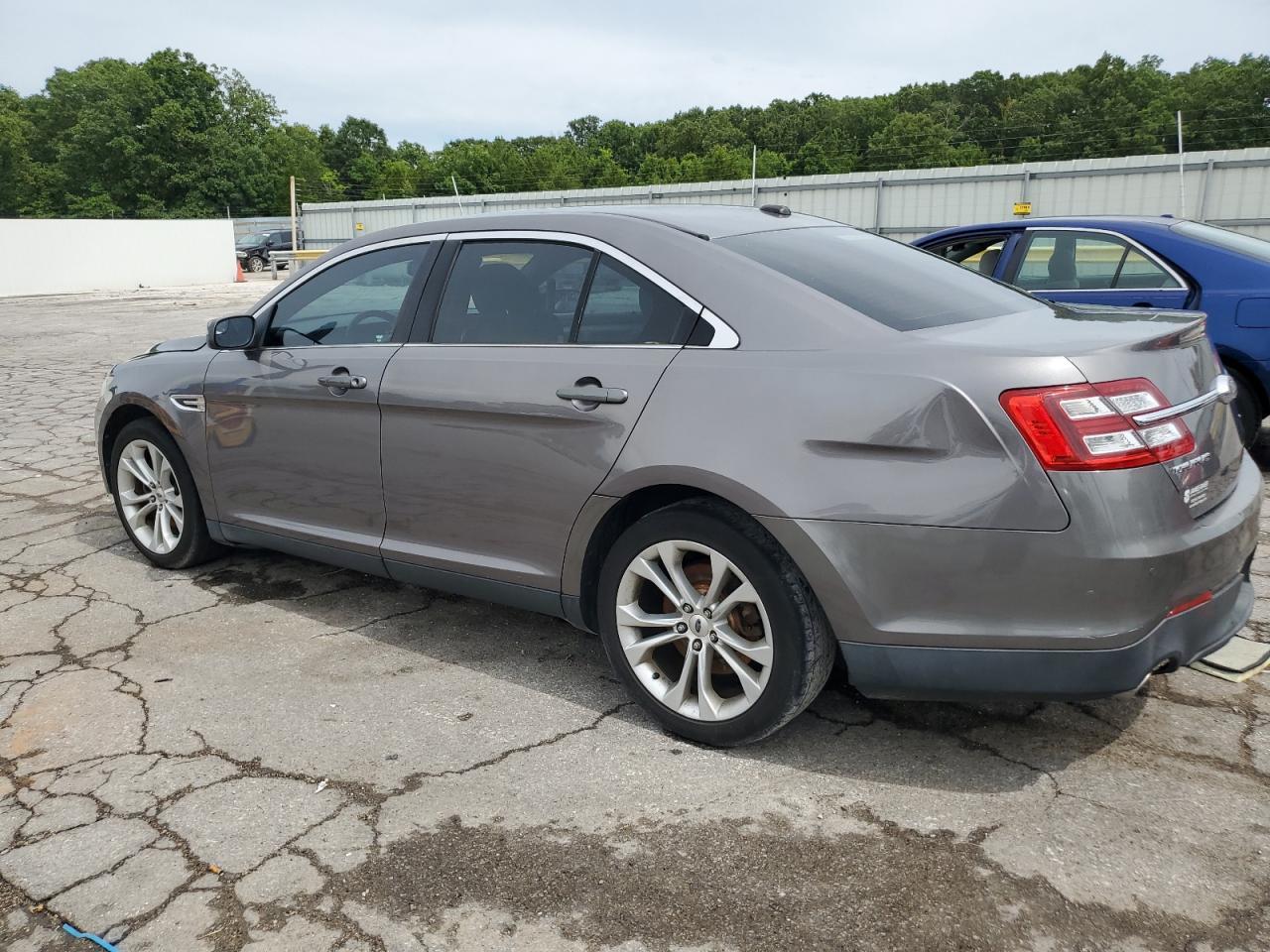 2013 Ford Taurus Sel - Фото 2