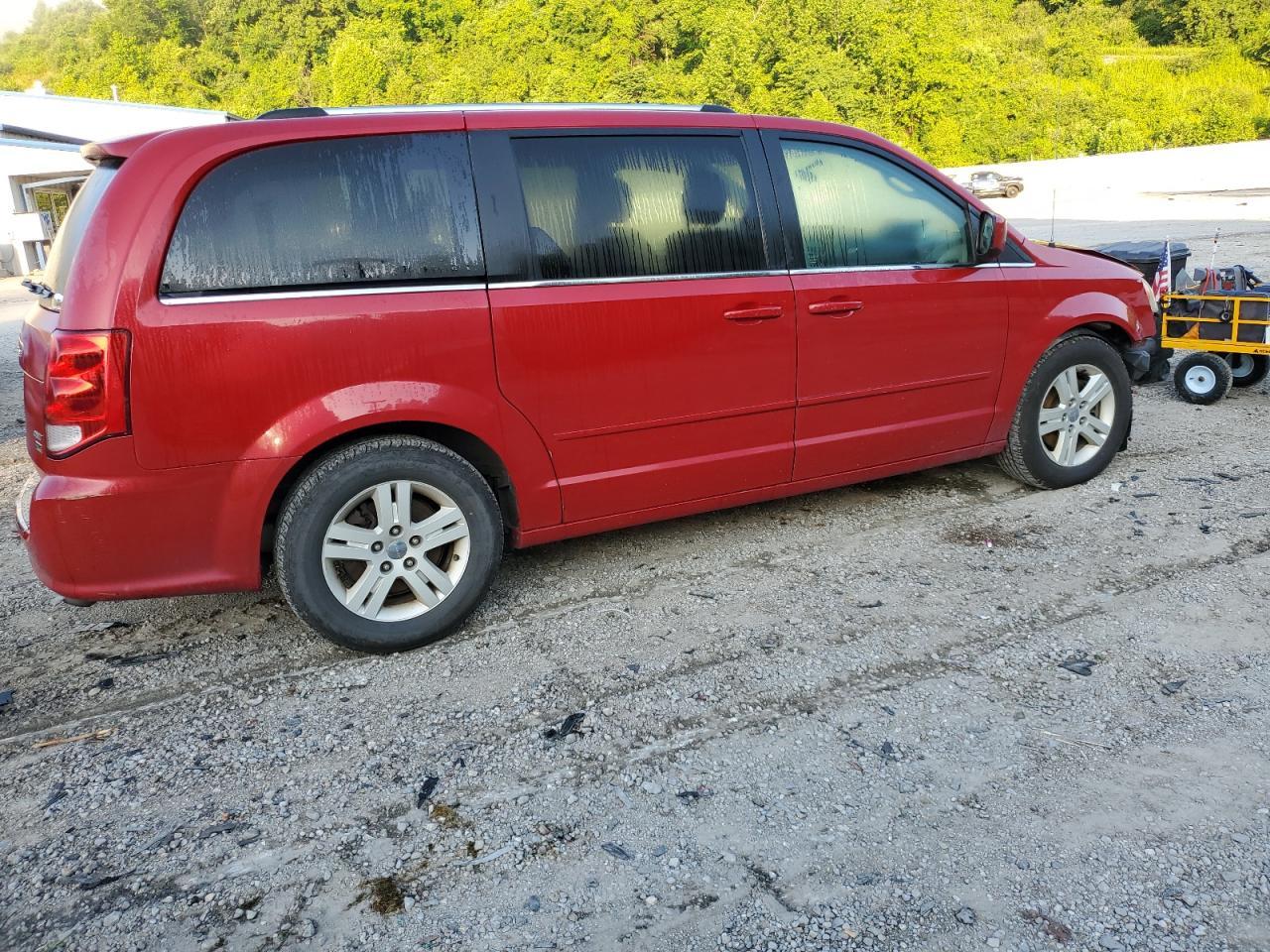 2013 Dodge Grand Caravan Crew - Image 3