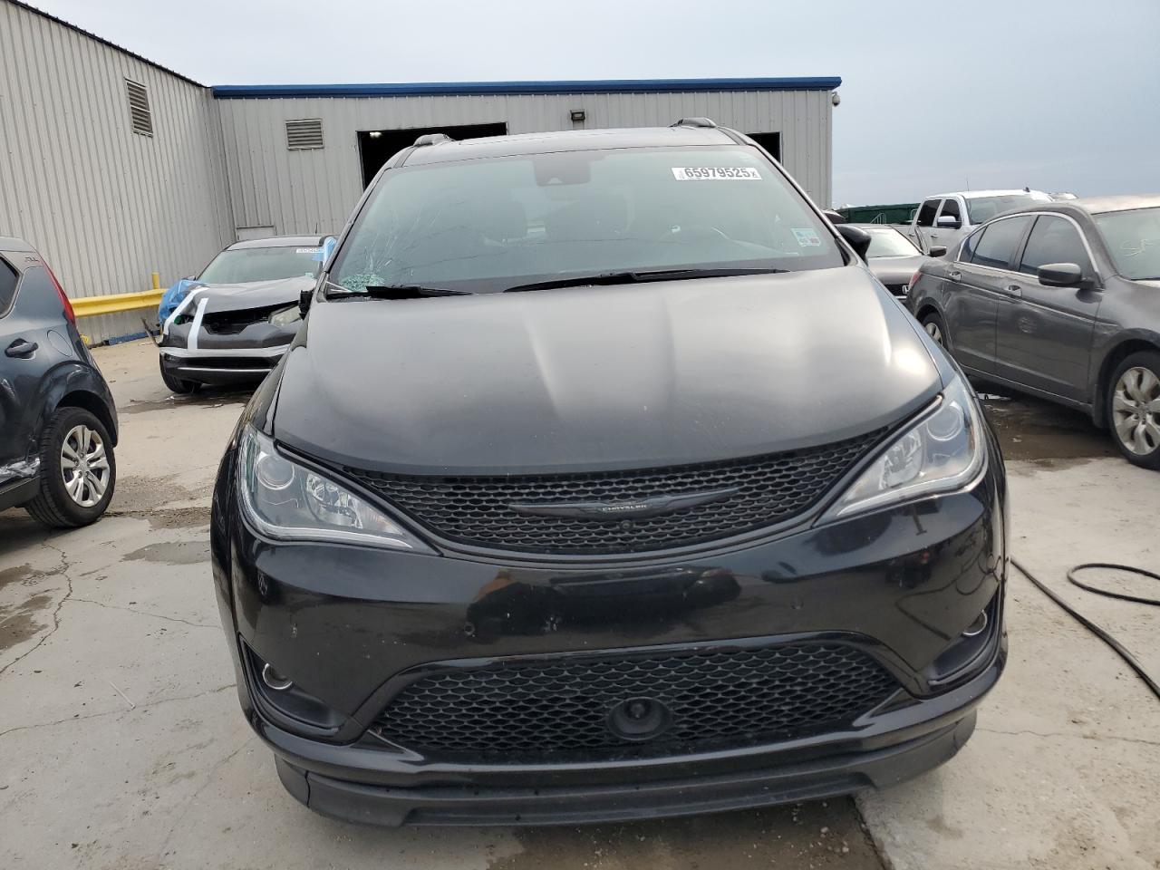 2020 Chrysler Pacifica Touring L Plus - Фото 5