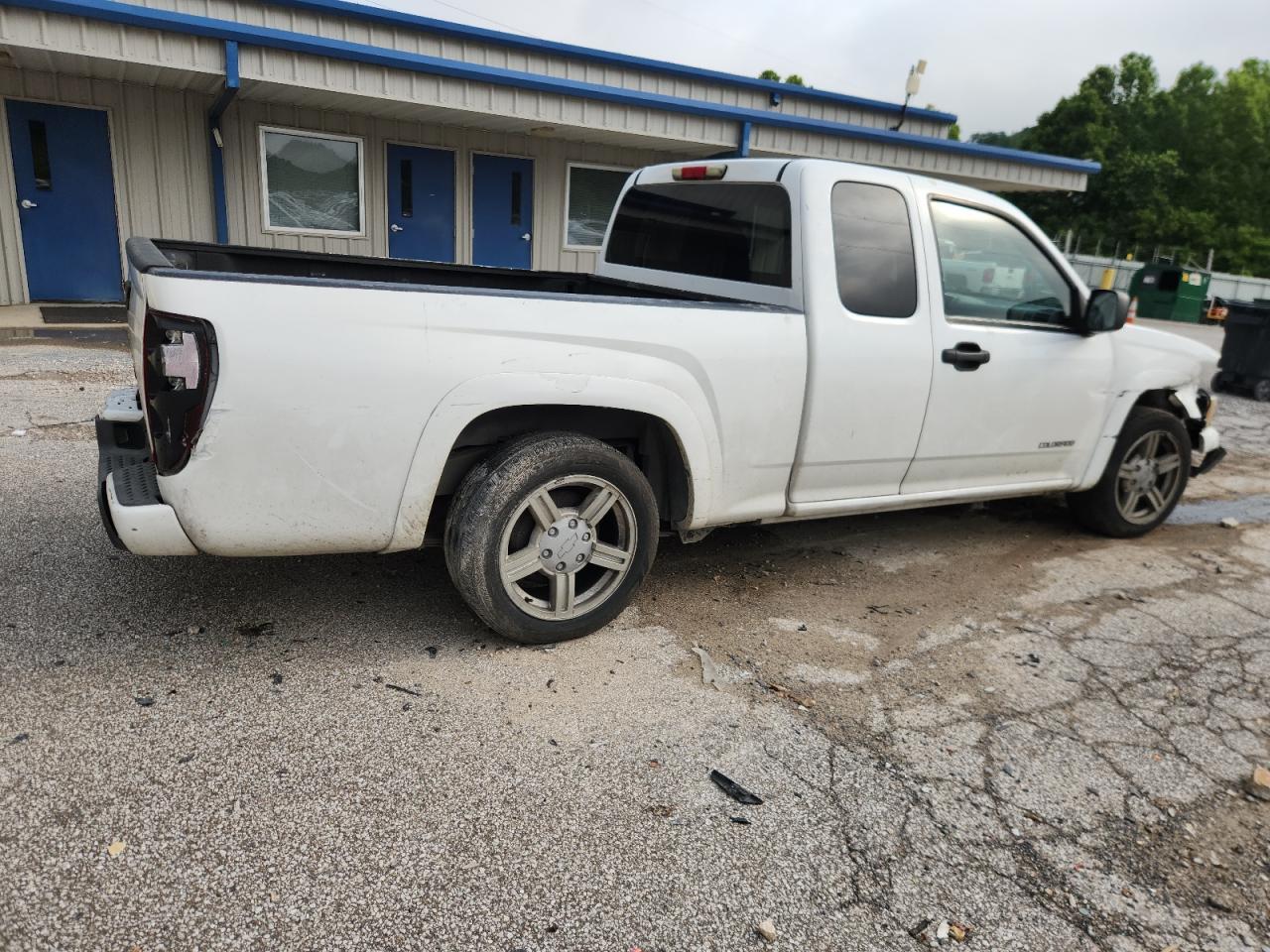 2005 Chevrolet Colorado - Image 3