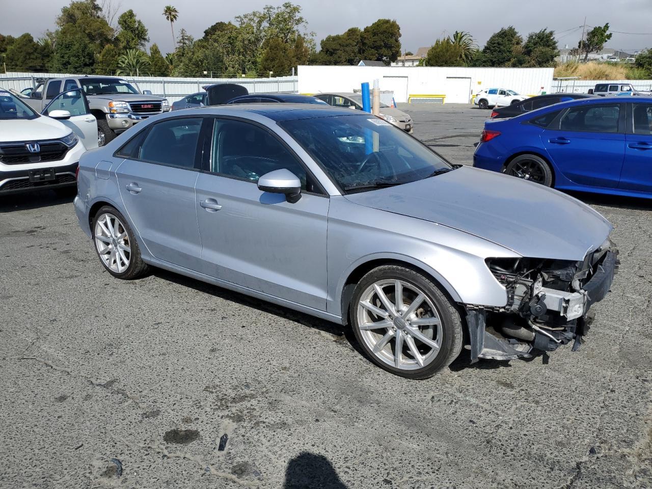 2016 Audi A3 Premium - Image 4