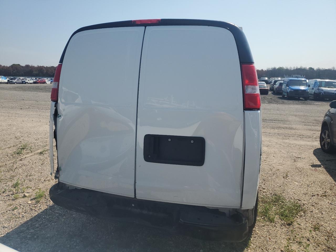 2022 Chevrolet Express G2500 - Image 6