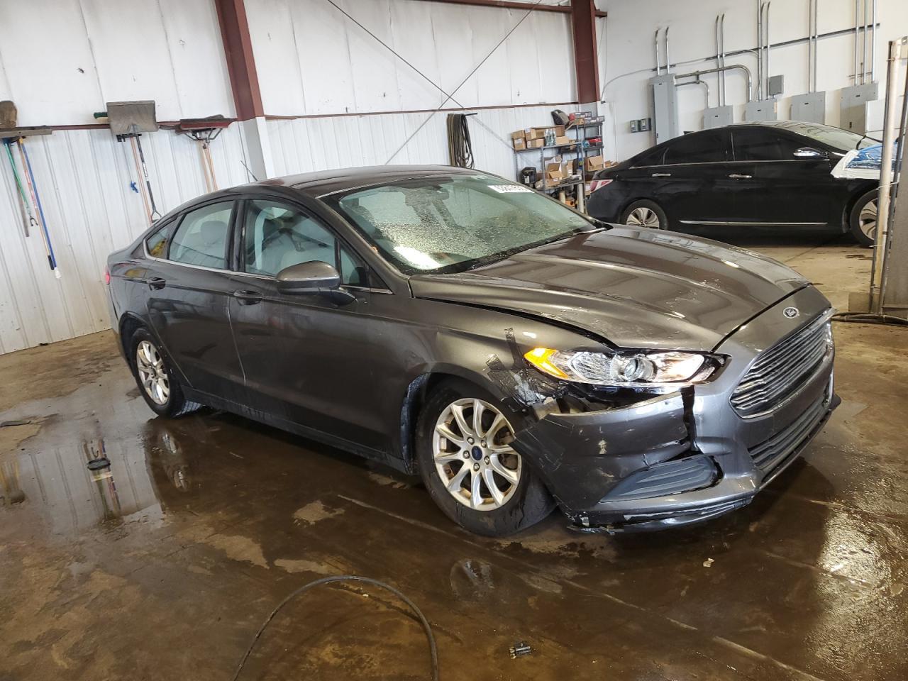2016 Ford Fusion S - Фото 4