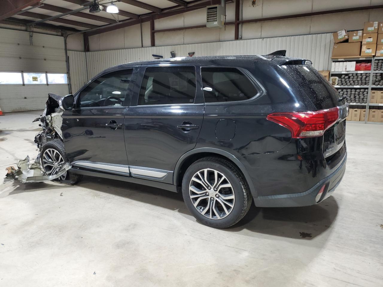 2018 Mitsubishi Outlander Se - Image 2