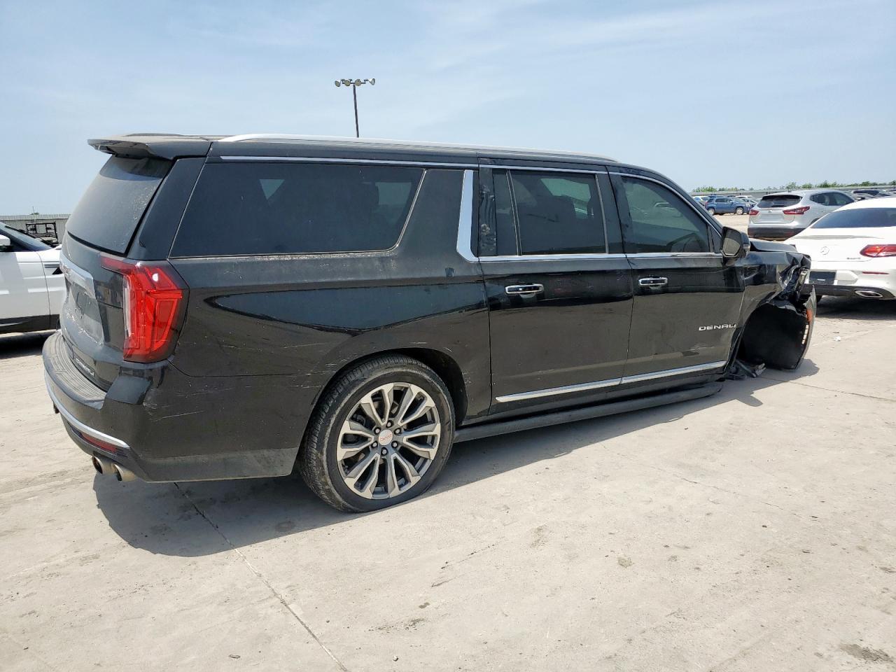 2021 GMC Yukon Xl Denali - Image 3