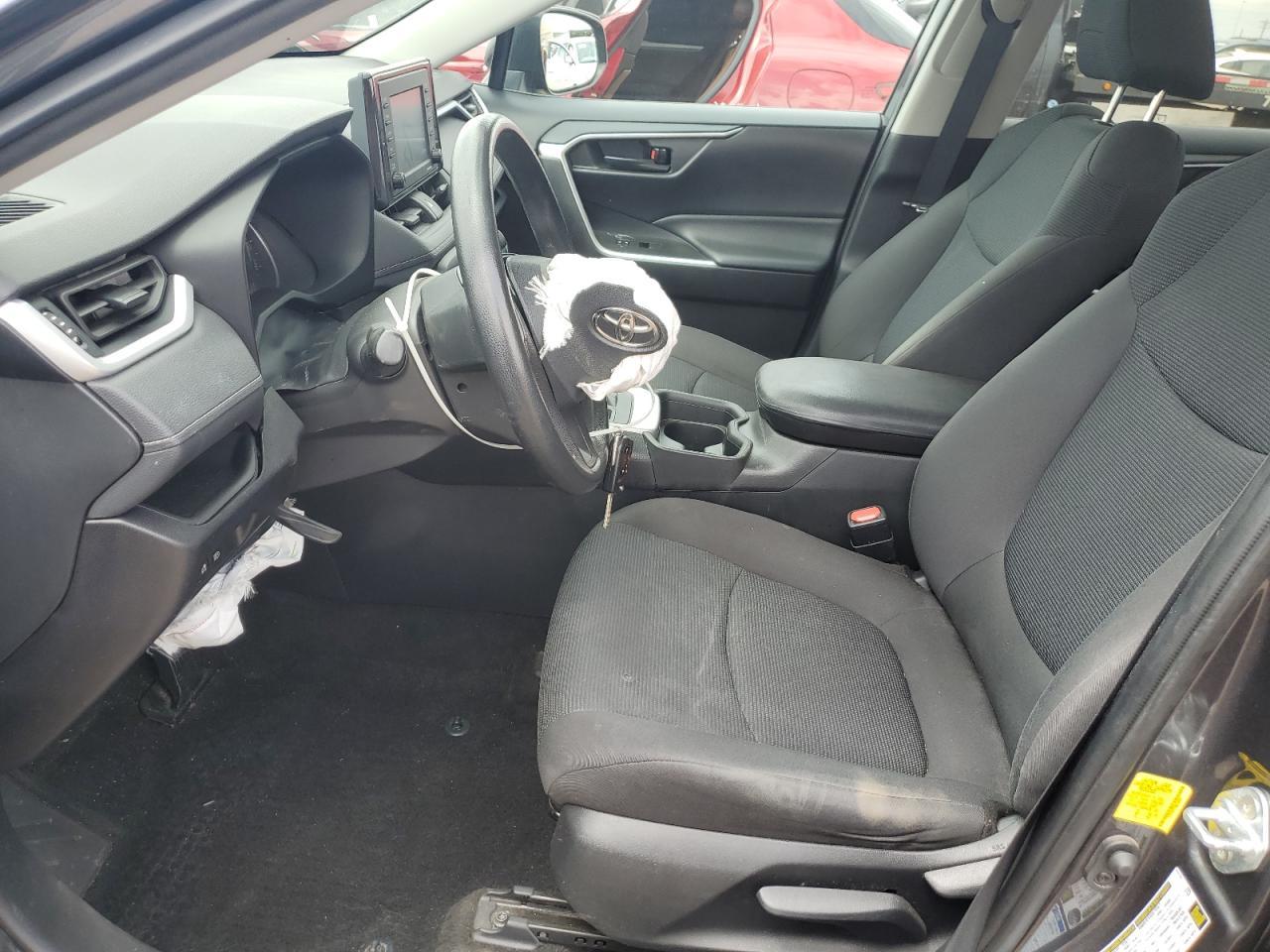 2021 Toyota Rav4 Le - Фото 7