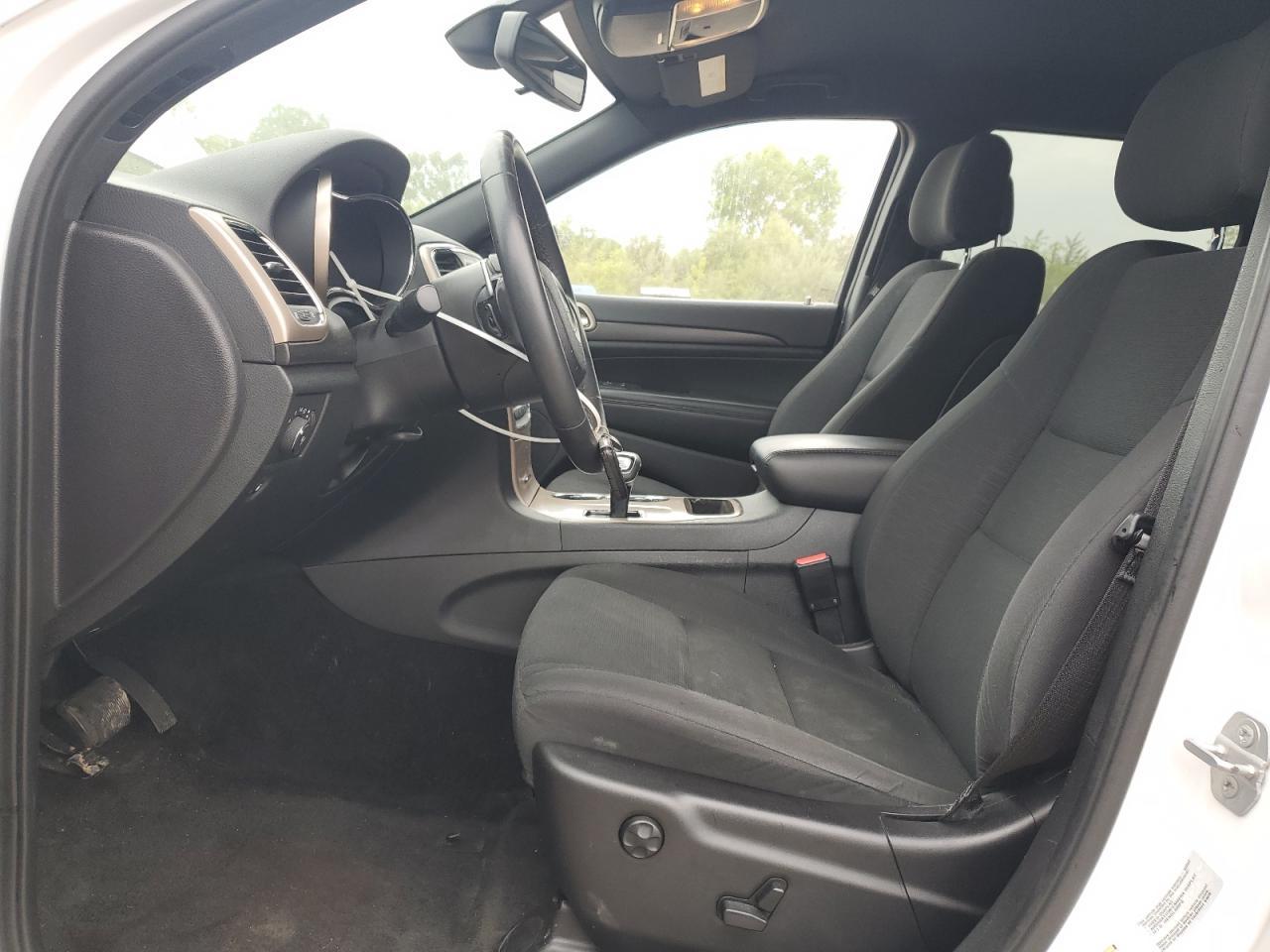 2015 Jeep Grand Cherokee Laredo - Image 7