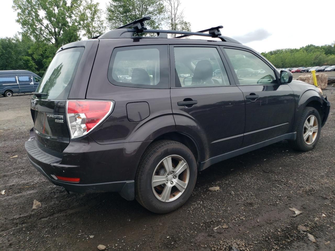 2013 Subaru Forester 2.5X - Фото 3