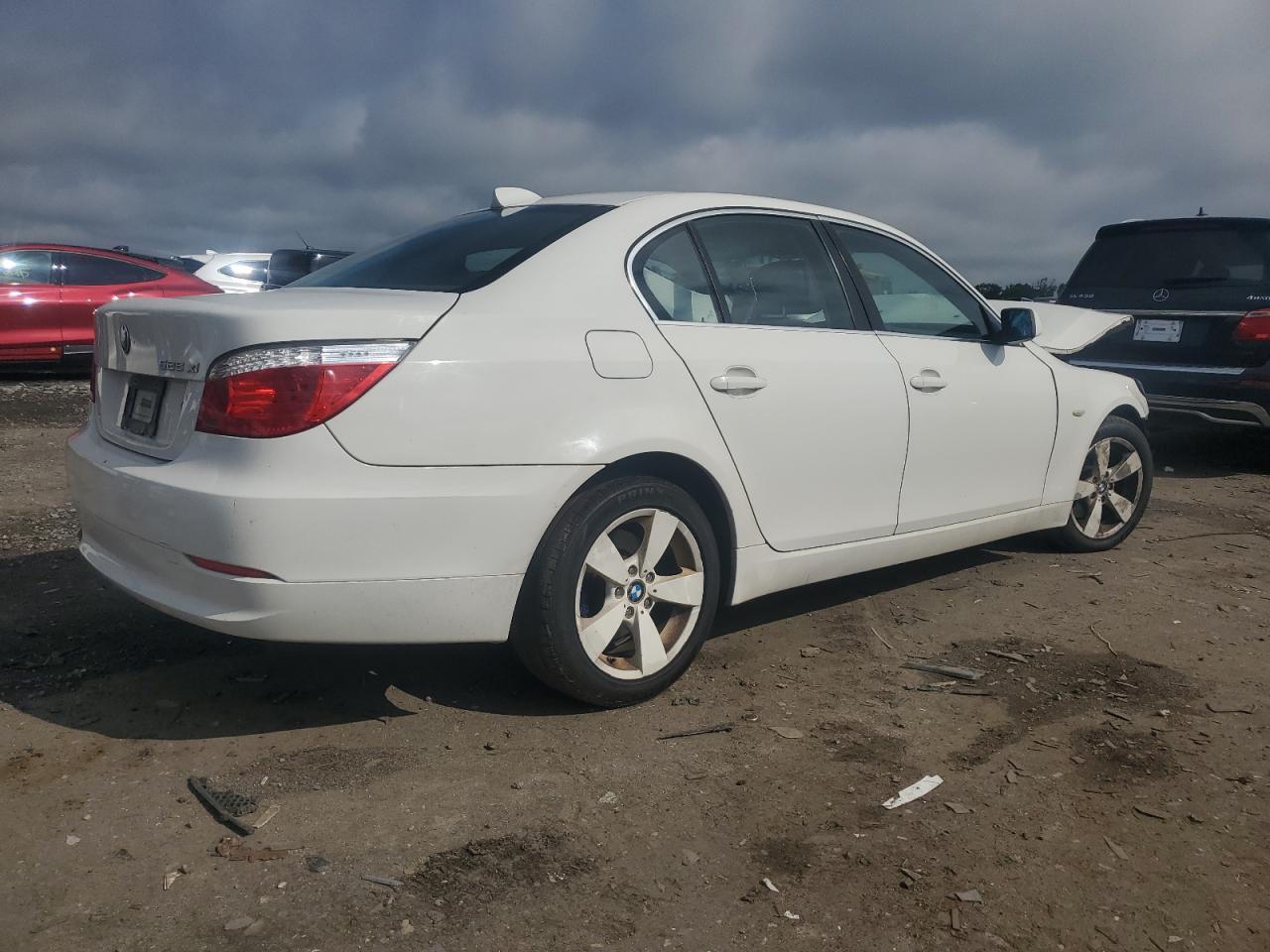 2008 BMW 528 Xi - Image 3