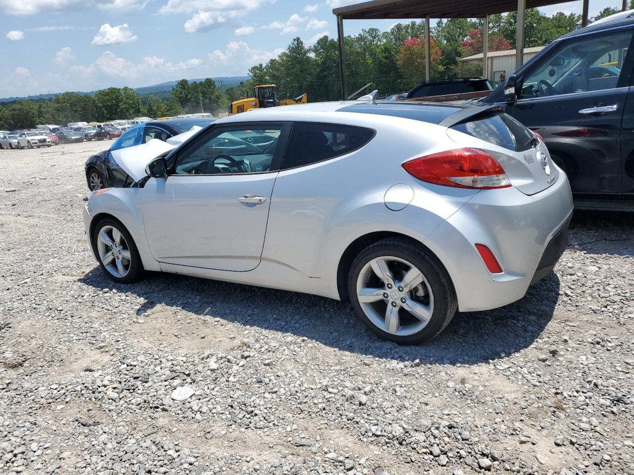 2015 Hyundai Veloster - Фото 2