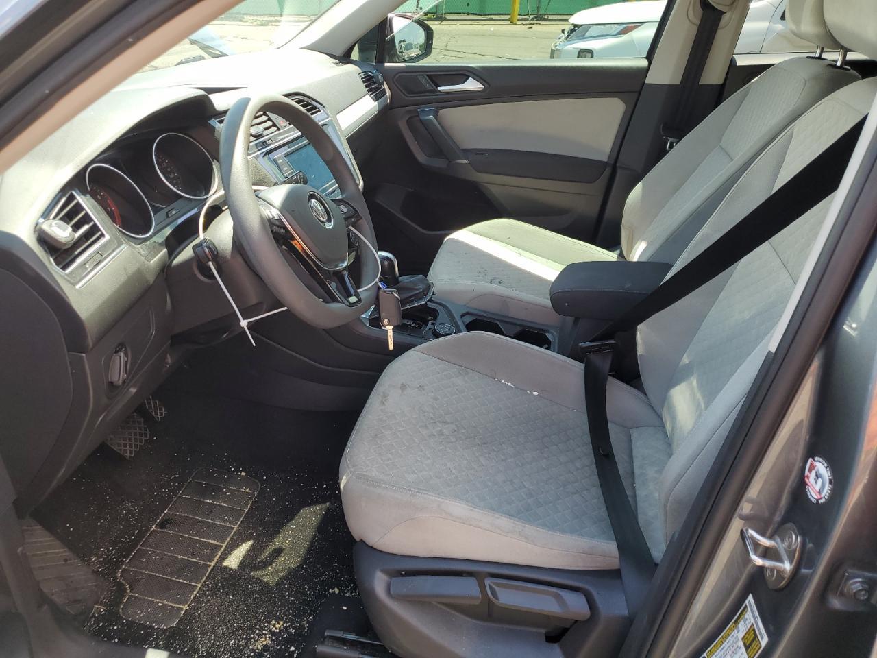 2020 Volkswagen Tiguan S - Фото 7