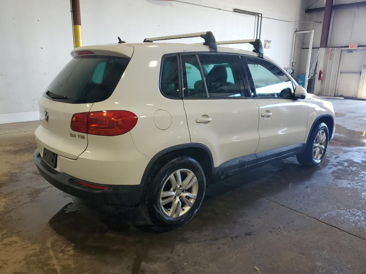 2013 Volkswagen Tiguan S - Image 3