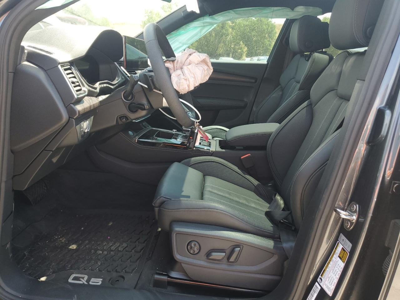 2025 Audi Q5 E Premium Plus 55 - Image 7