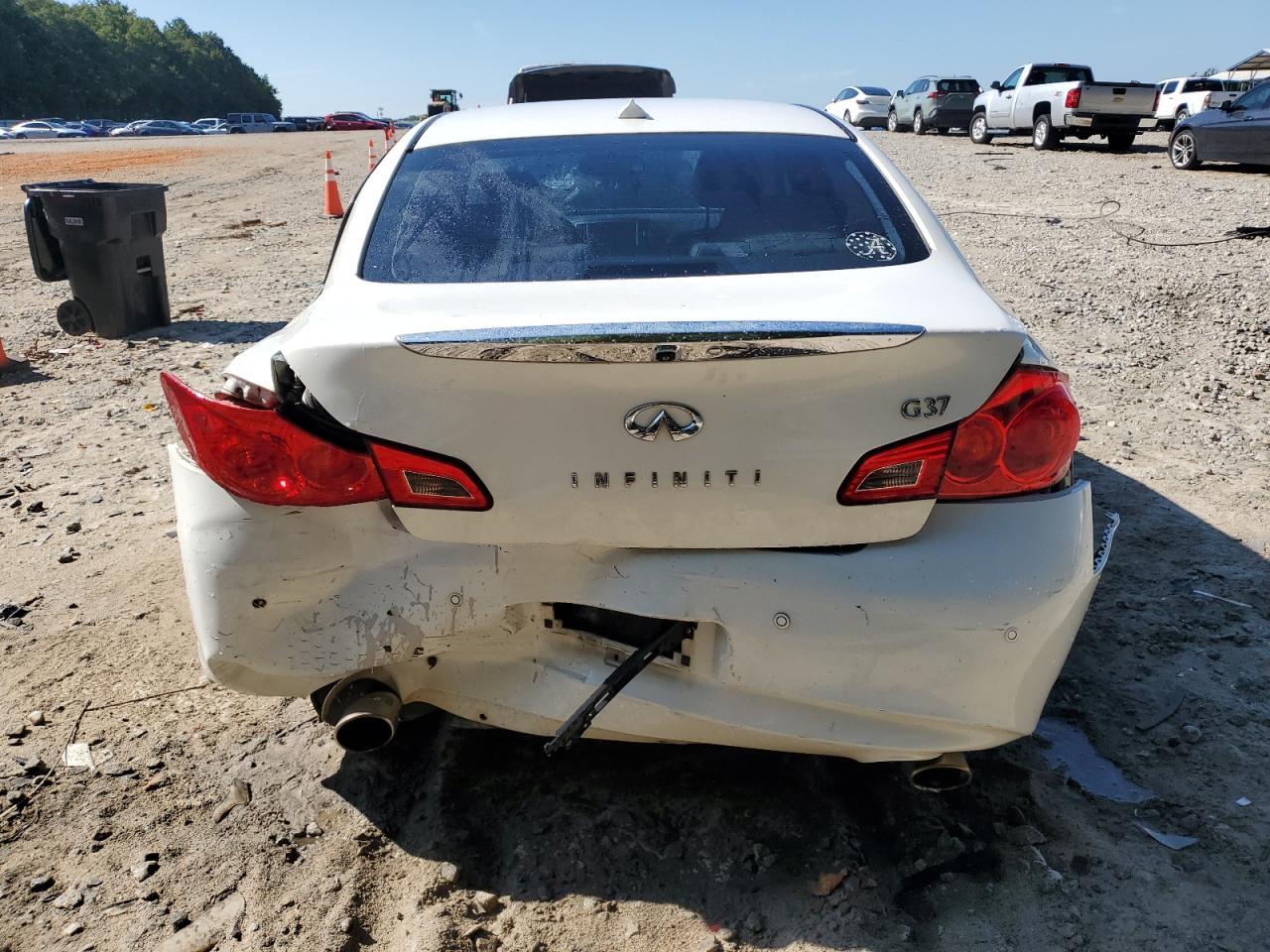 2010 Infiniti G37 Base - Фото 6