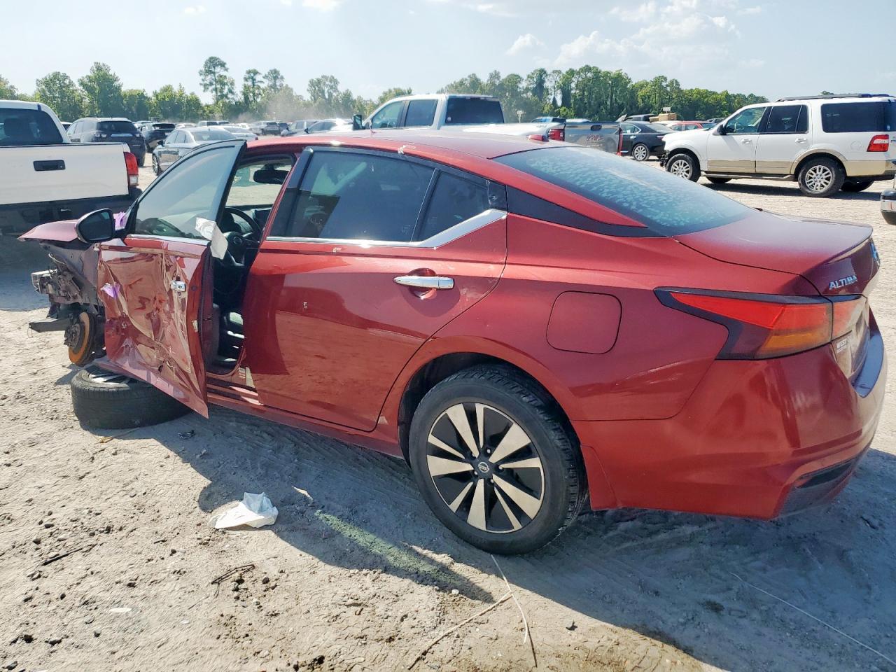 2019 Nissan Altima Sv - Image 2