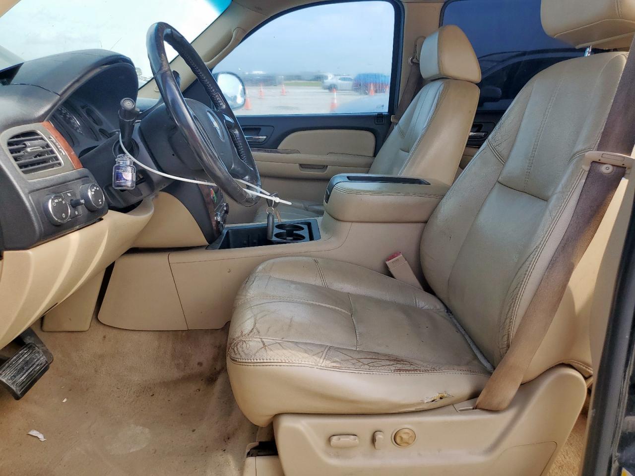 2007 Chevrolet Suburban K1500 - Image 7