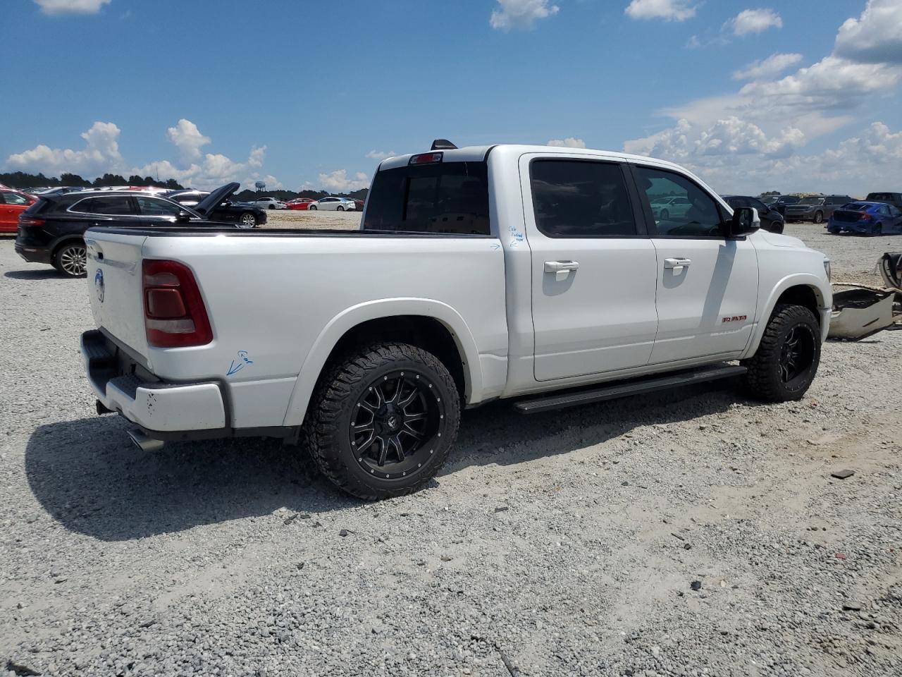 2019 Ram 1500 Laramie - Фото 3