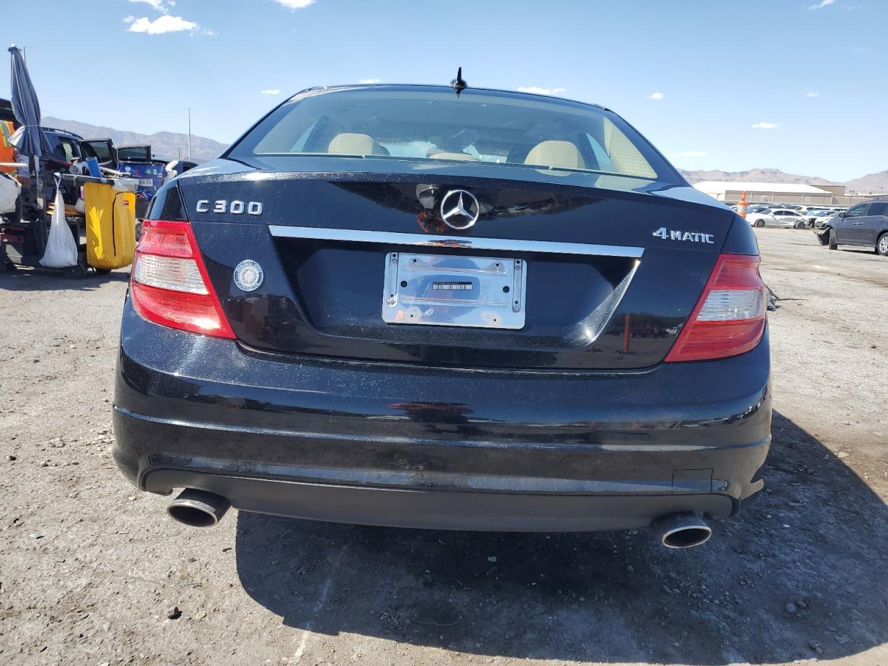 2011 Mercedes-Benz C 300 4Matic - Фото 6