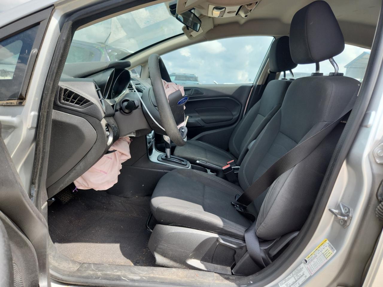 2019 Ford Fiesta Se - Фото 7