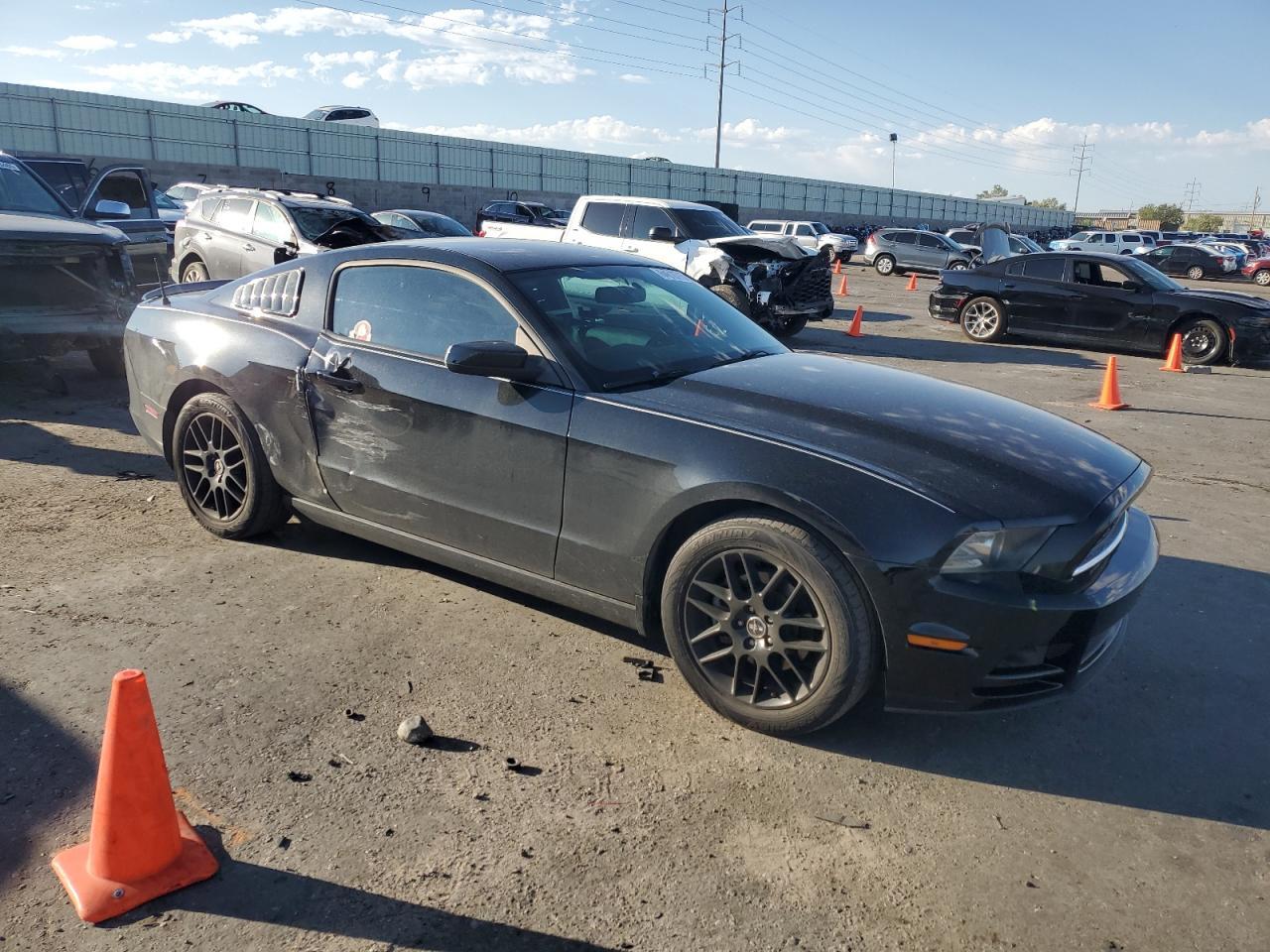 2014 Ford Mustang - Фото 4