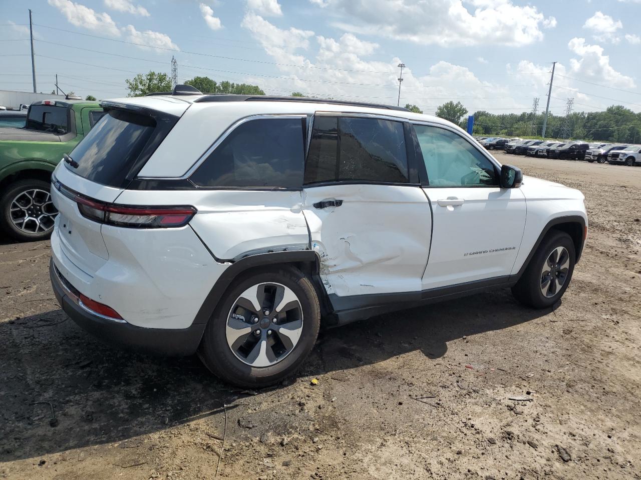 2025 Jeep Grand Cherokee 4Xe - Фото 3