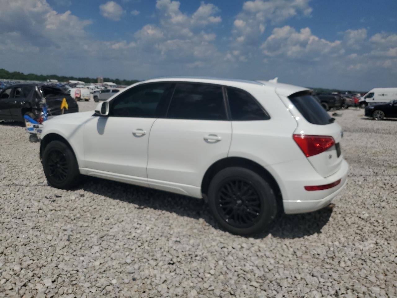 2010 Audi Q5 Premium Plus - Фото 2