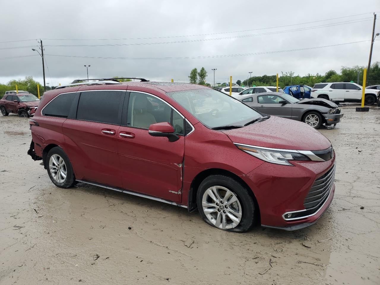 2021 Toyota Sienna Limited - Image 4