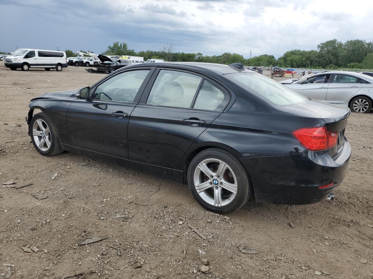 2015 BMW 328 I - Фото 2